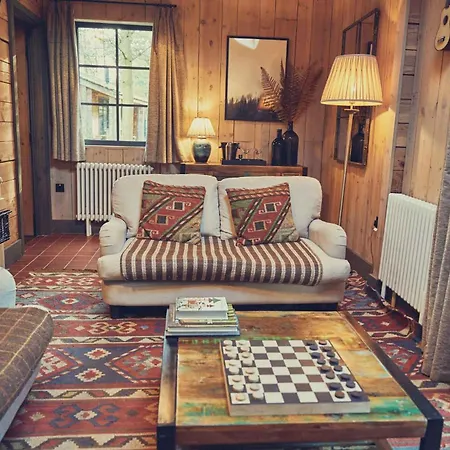 Cabue By The Lakes Cavan