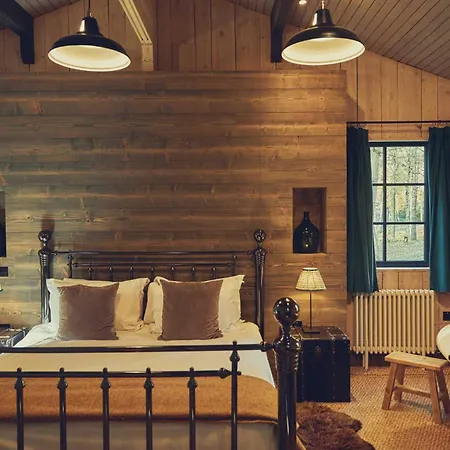 Cabue By The Lakes Cavan