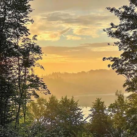 Üdülőközpont Cabue By The Lakes *