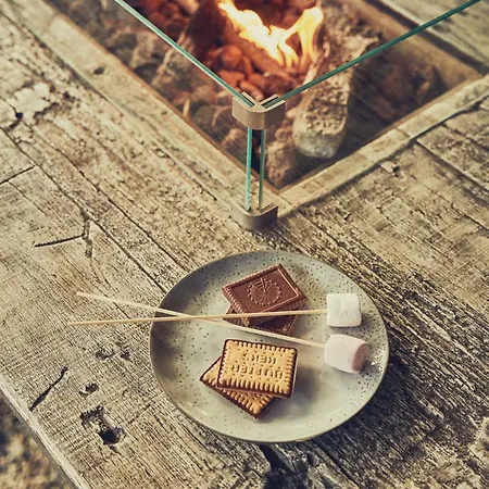 Üdülőközpont Cabue By The Lakes *