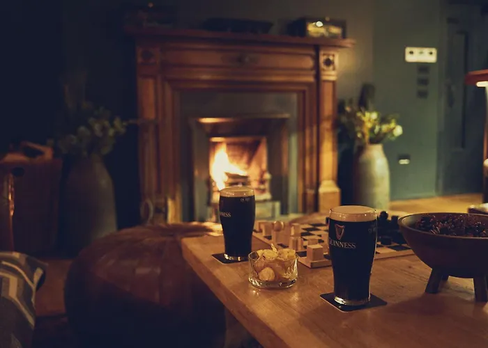 Cabue By The Lakes *